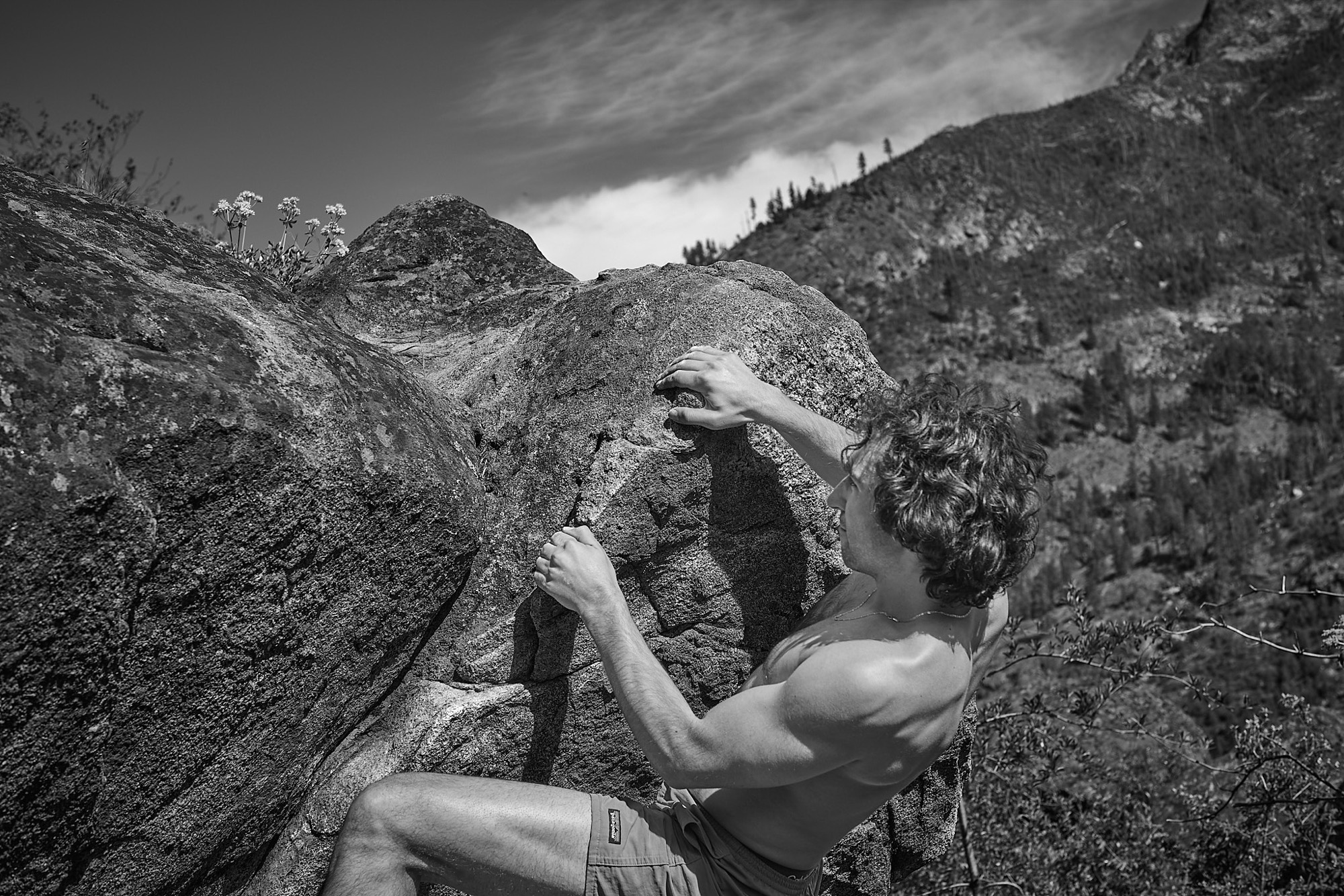 Rock Climbing Black & White - Image 4